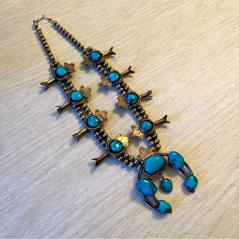 Vintage kingman turquoise squash blossom necklace
